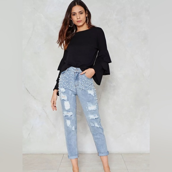 Nasty Gal Mama’s pearl jeans - Picture 3 of 9